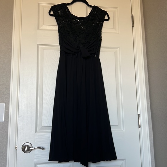 NWT Jolie Moi Lace Bodice Pleated Dress - Picture 5 of 12